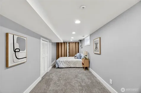 9056 37th Avenue SW Seattle WA 98126