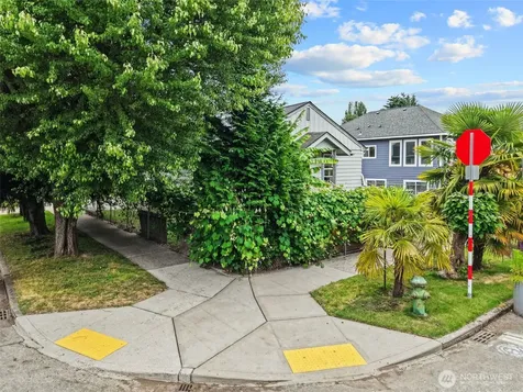 1002 S Sullivan Street Seattle WA 98108