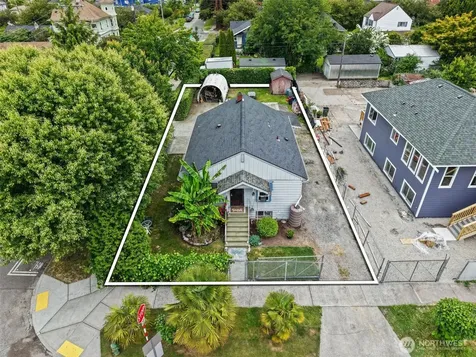 1002 S Sullivan Street Seattle WA 98108