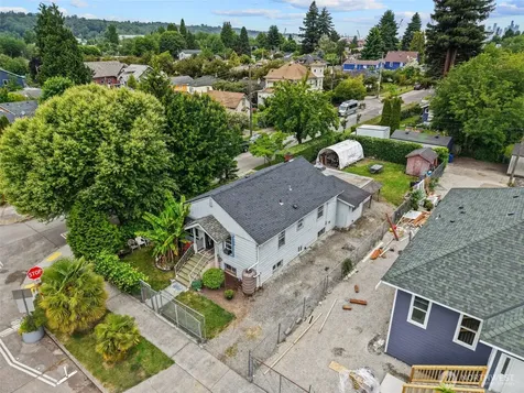 1002 S Sullivan Street Seattle WA 98108