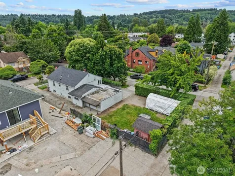 1002 S Sullivan Street Seattle WA 98108