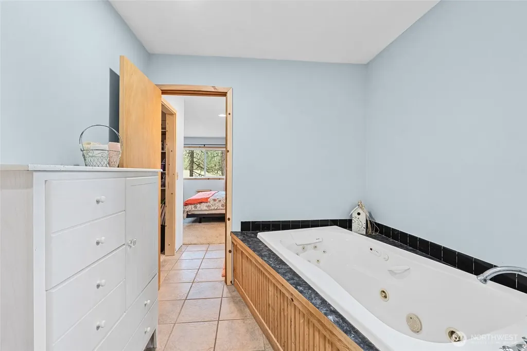 40048 Cayuse Cove E Davenport WA 99122