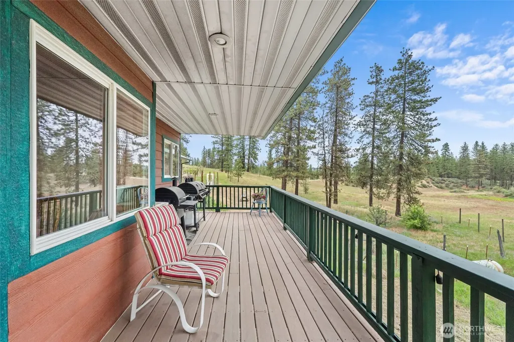 40048 Cayuse Cove E Davenport WA 99122