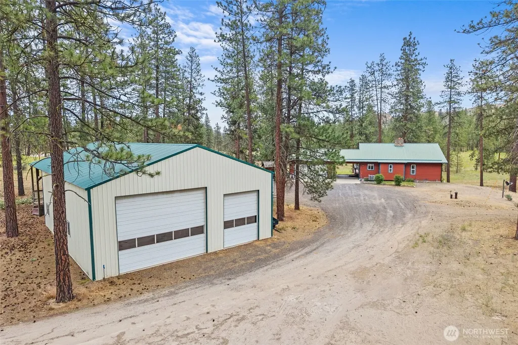 40048 Cayuse Cove E Davenport WA 99122