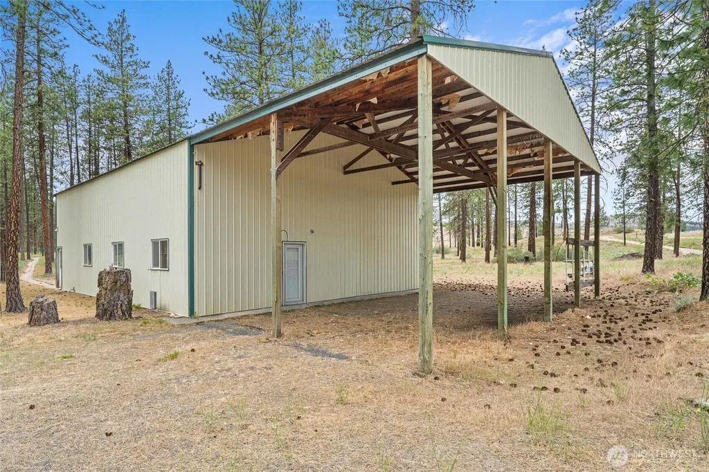 40048 Cayuse Cove E Davenport WA 99122