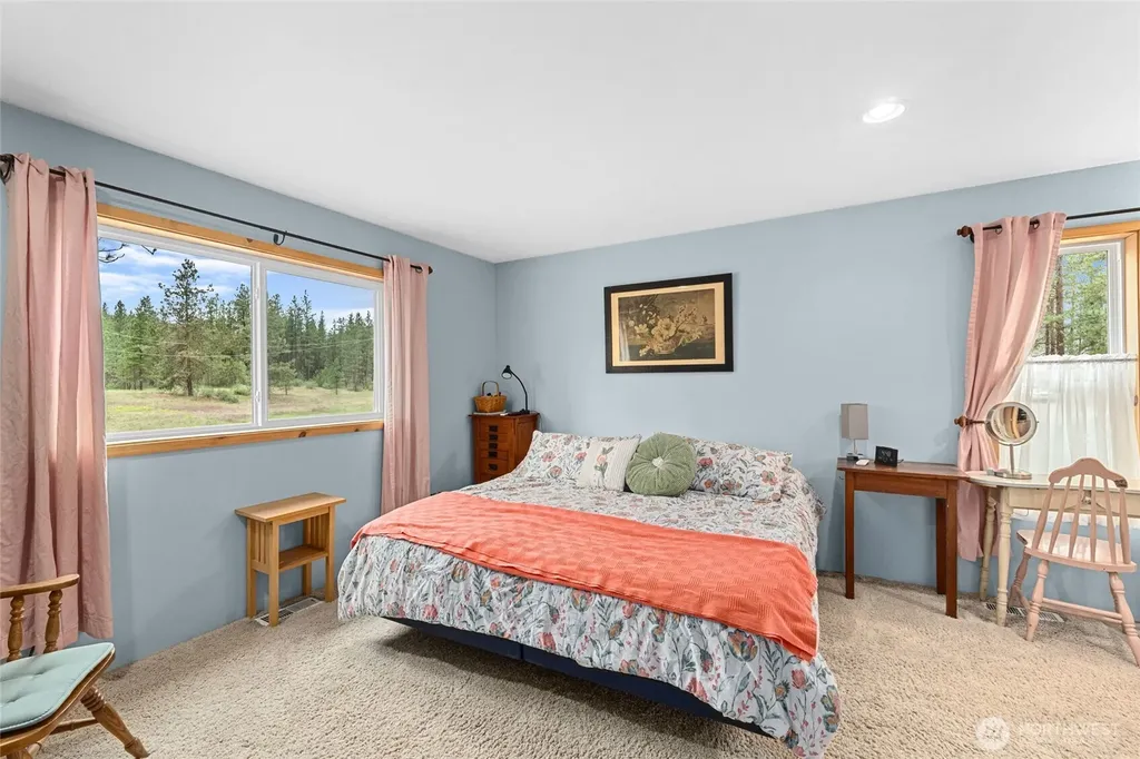 40048 Cayuse Cove E Davenport WA 99122