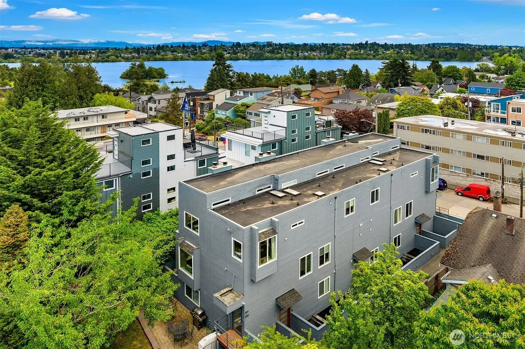 756 N 72nd Street Seattle WA 98103