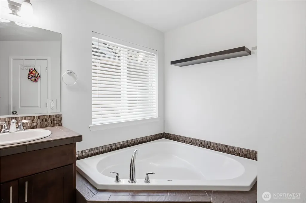 20201 20th Avenue E Spanaway WA 98387