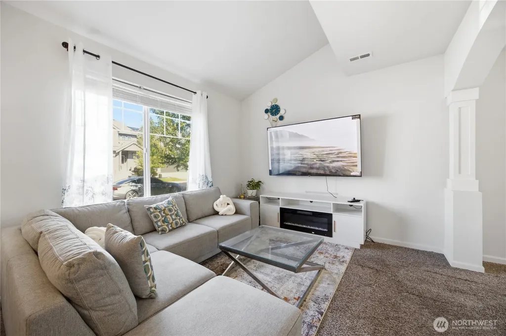 20201 20th Avenue E Spanaway WA 98387