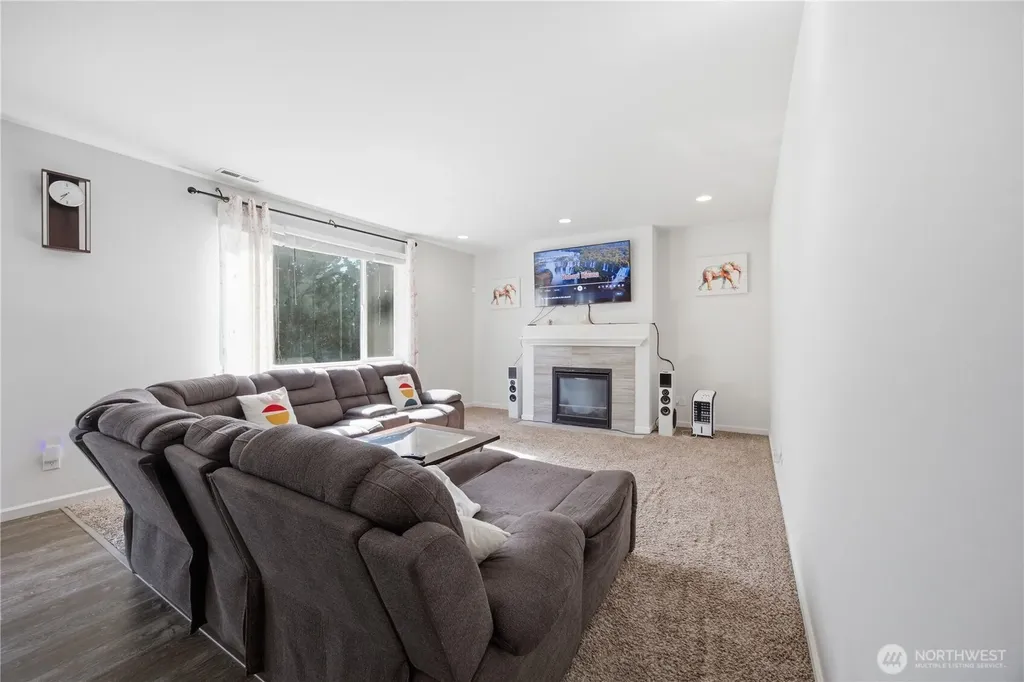 20201 20th Avenue E Spanaway WA 98387