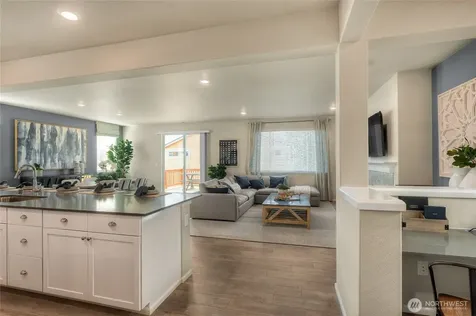 8327 44th Place NE Marysville WA 98270