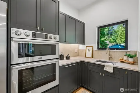 11419 109th Avenue NE Kirkland WA 98033