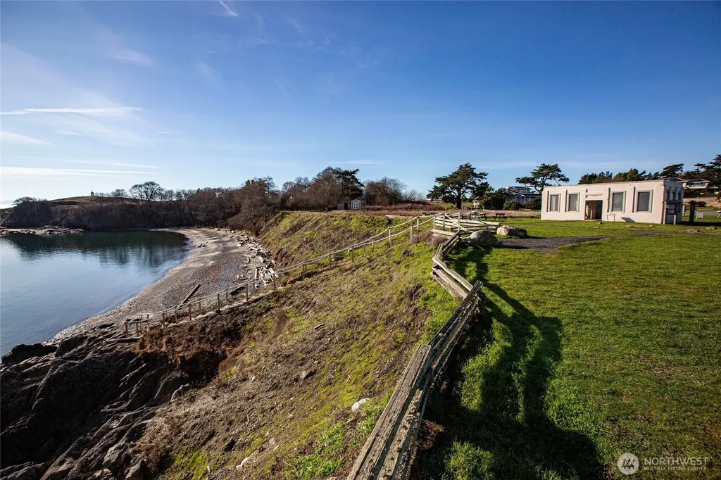206 Island Drive Friday Harbor WA 98250