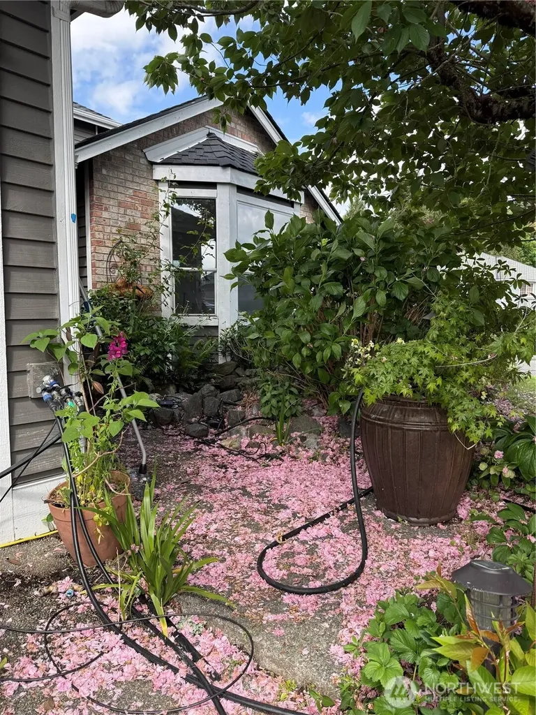 5202 NE 18th Court Renton WA 98059