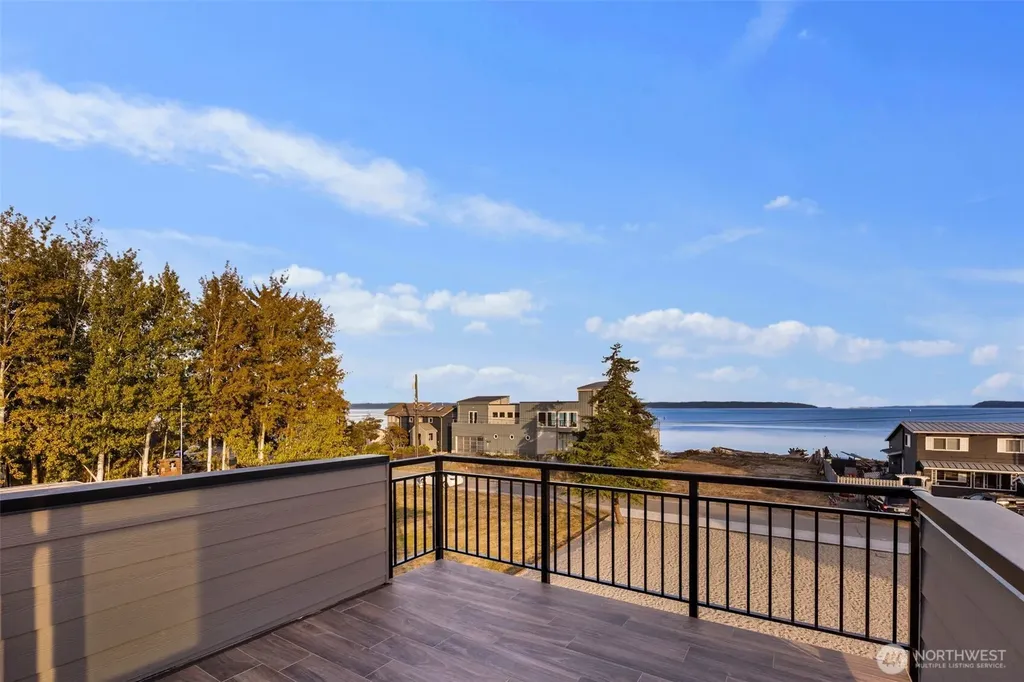169 Driftwood Shores Camano Island WA 98282