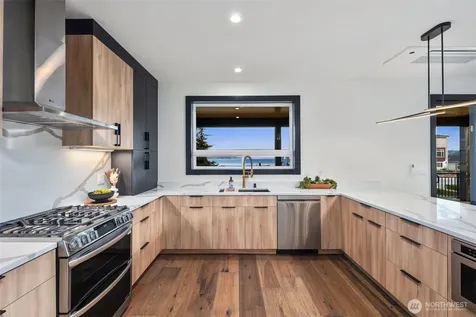 169 Driftwood Shores Camano Island WA 98282