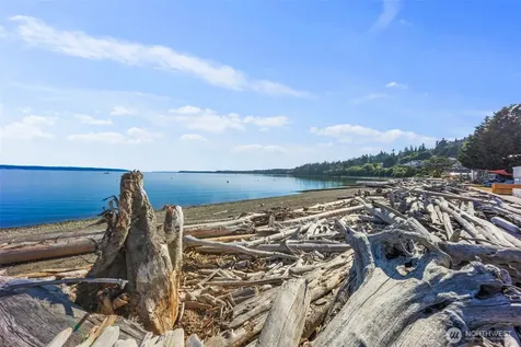 169 Driftwood Shores Camano Island WA 98282