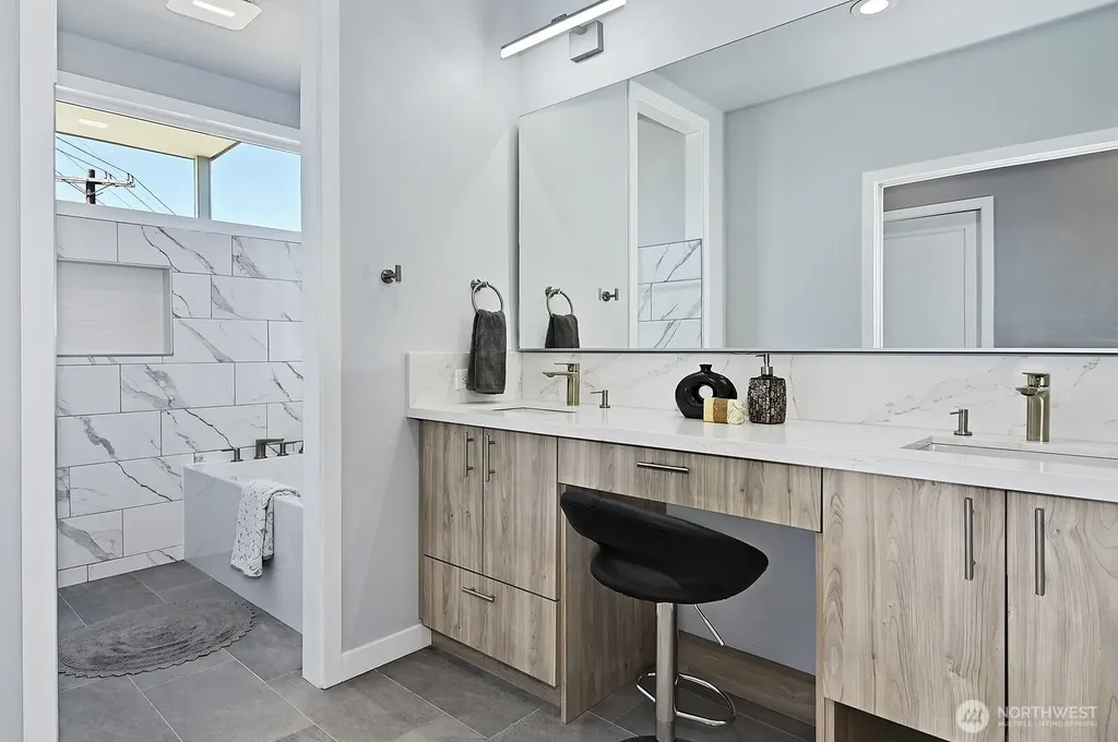 4524 12th Avenue S Seattle WA 98108
