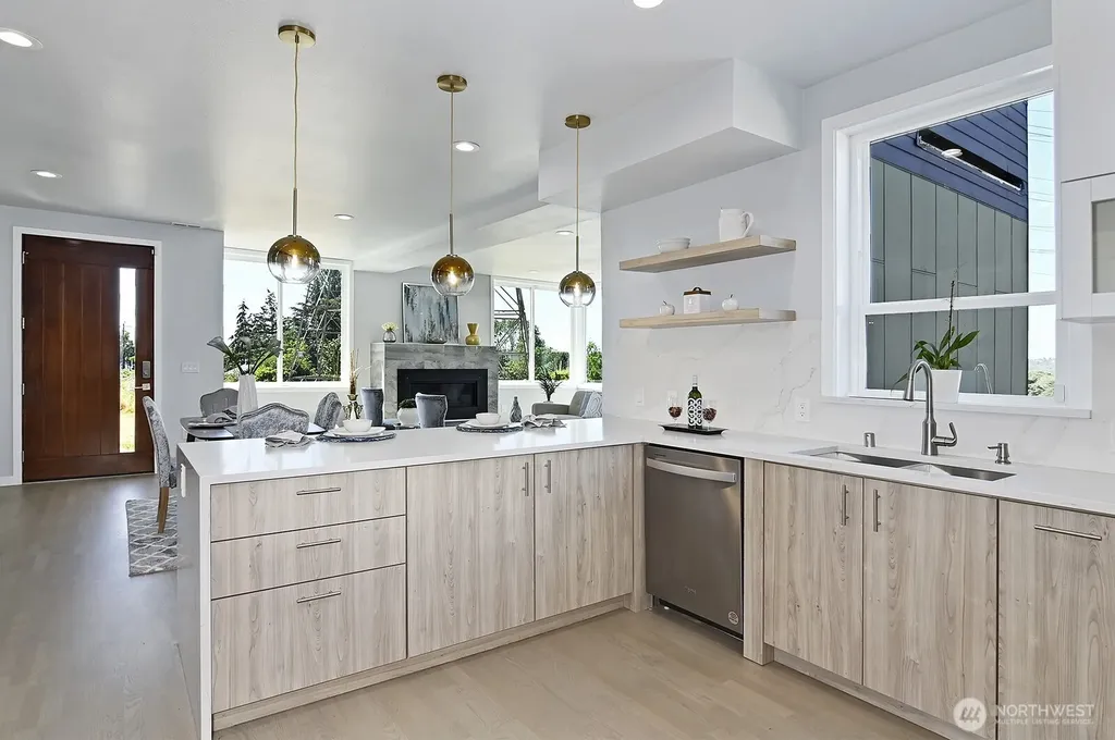 4524 12th Avenue S Seattle WA 98108