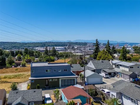 4524 12th Avenue S Seattle WA 98108