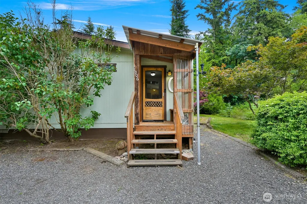 1906 E Pole Road Everson WA 98247