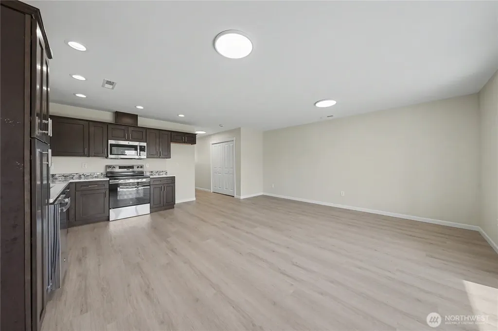 455 N Fifth Avenue Connell WA 99326
