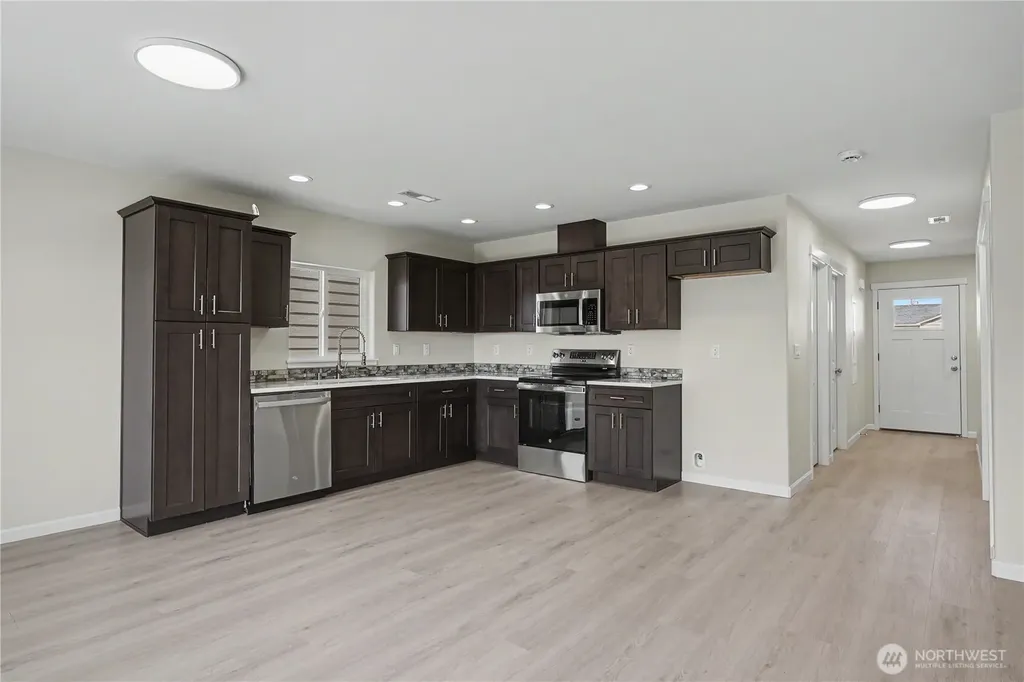 455 N Fifth Avenue Connell WA 99326