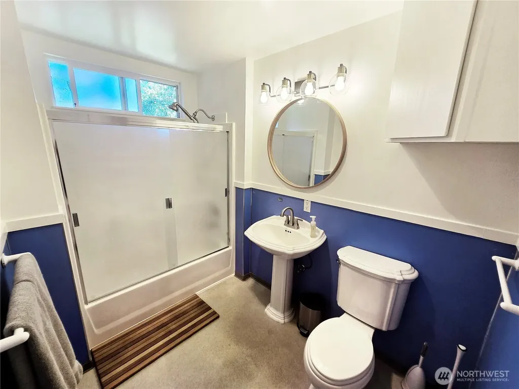 1009 Mclean Road Mount Vernon WA 98273
