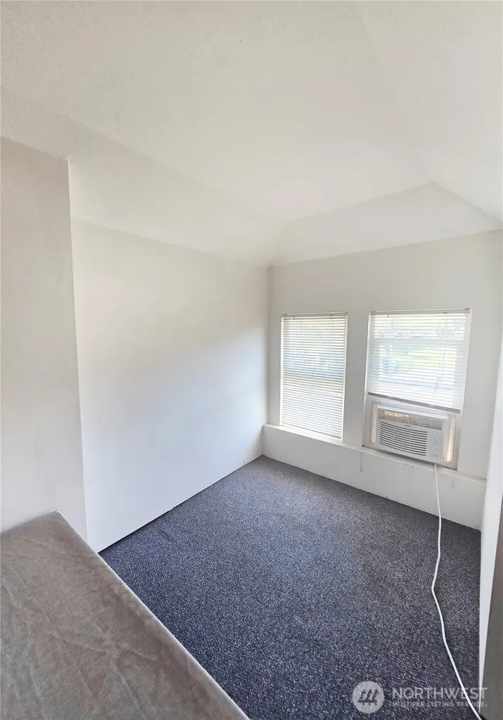 1009 Mclean Road Mount Vernon WA 98273