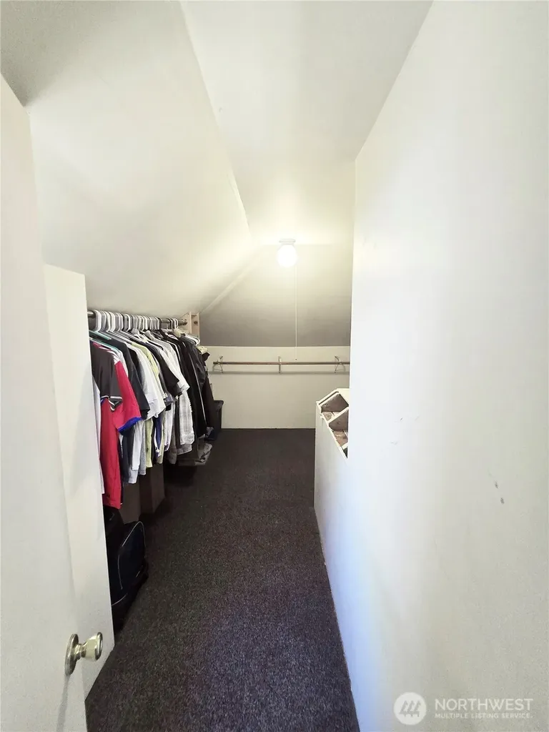 1009 Mclean Road Mount Vernon WA 98273