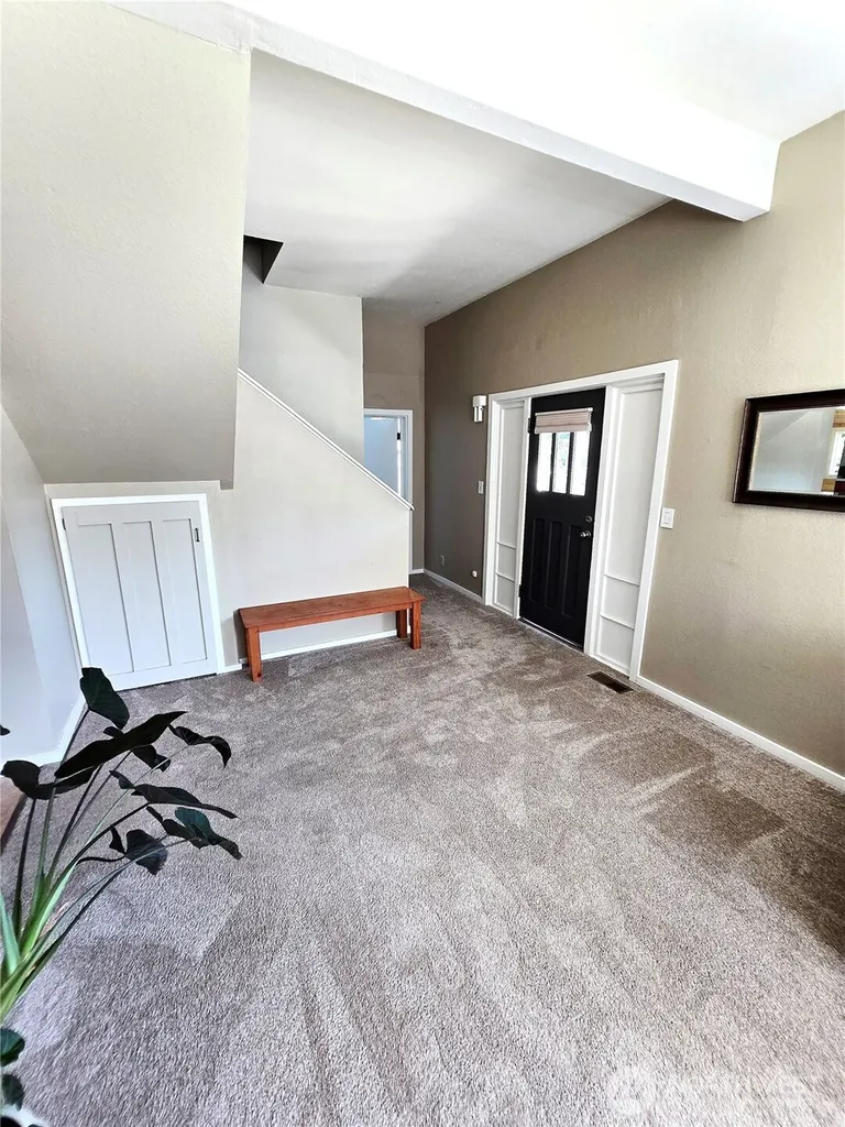 1009 Mclean Road Mount Vernon WA 98273