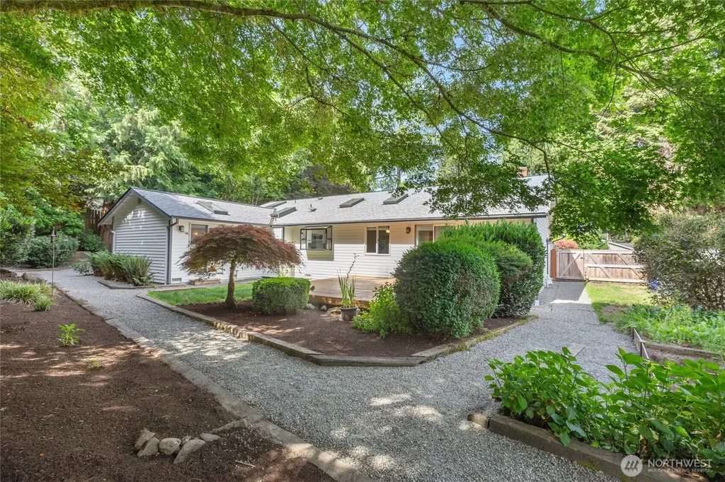 7815 NE 167th Street Kenmore WA 98028