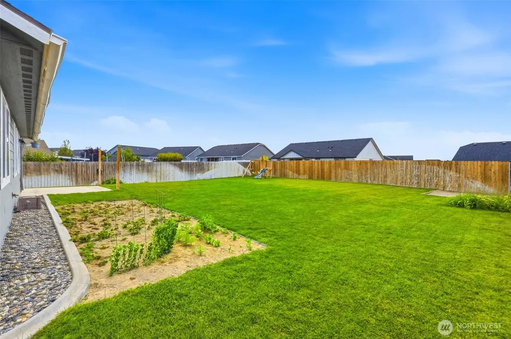 6212 Ramus Lane Pasco WA 99301