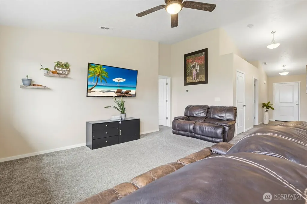 6212 Ramus Lane Pasco WA 99301