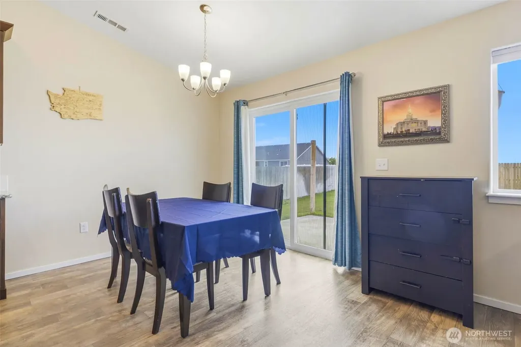 6212 Ramus Lane Pasco WA 99301