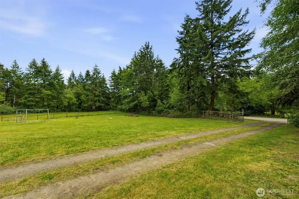 4763 SW Paradise Lane Port Orchard WA 98367