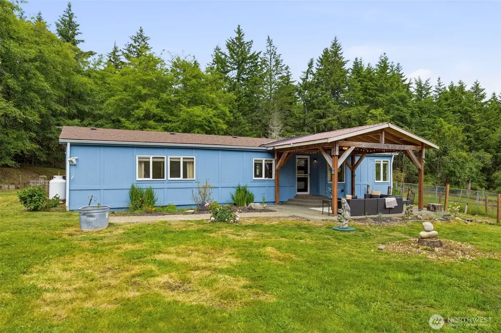 4763 SW Paradise Lane Port Orchard WA 98367