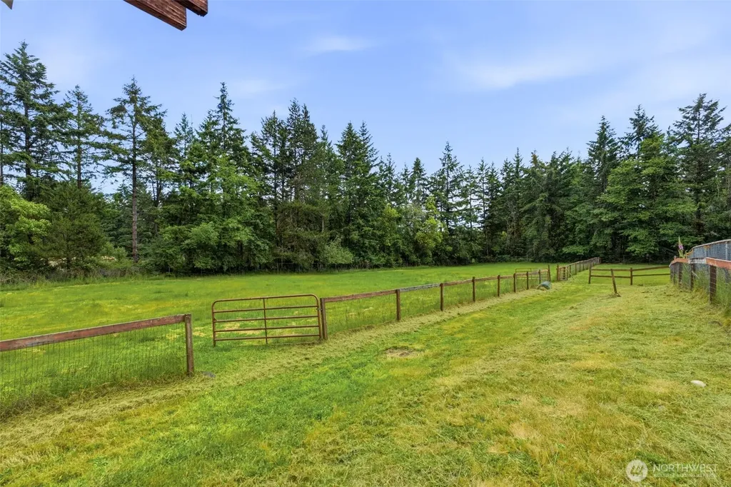 4763 SW Paradise Lane Port Orchard WA 98367
