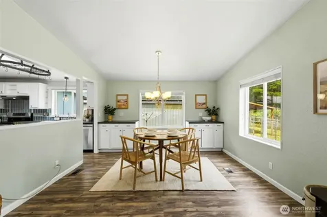 4763 SW Paradise Lane Port Orchard WA 98367