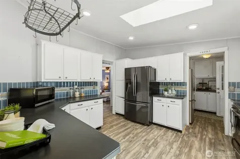 4763 SW Paradise Lane Port Orchard WA 98367