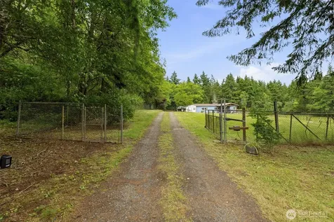4763 SW Paradise Lane Port Orchard WA 98367