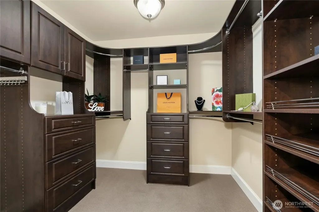 5404 Lake Washington Boulevard NE Kirkland WA 98033
