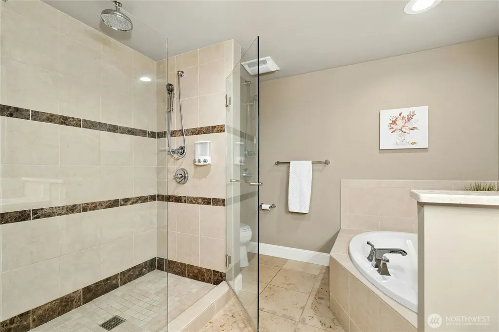 5404 Lake Washington Boulevard NE Kirkland WA 98033