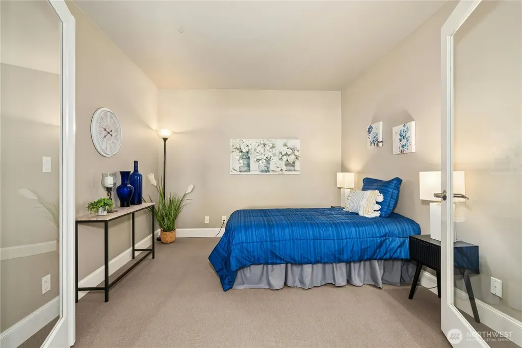 5404 Lake Washington Boulevard NE Kirkland WA 98033