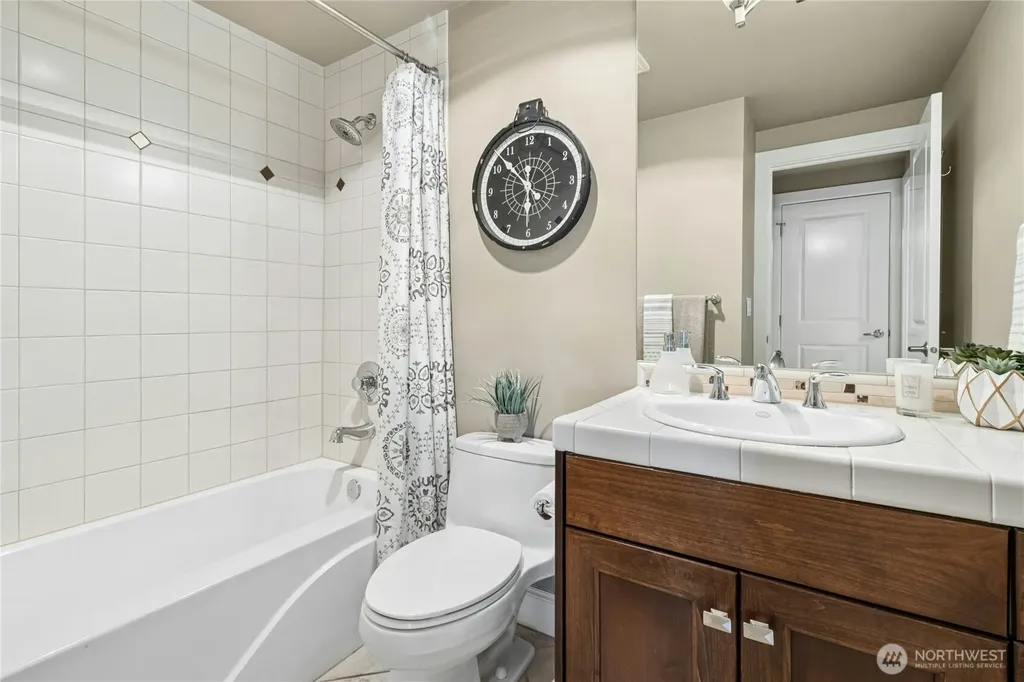 5404 Lake Washington Boulevard NE Kirkland WA 98033