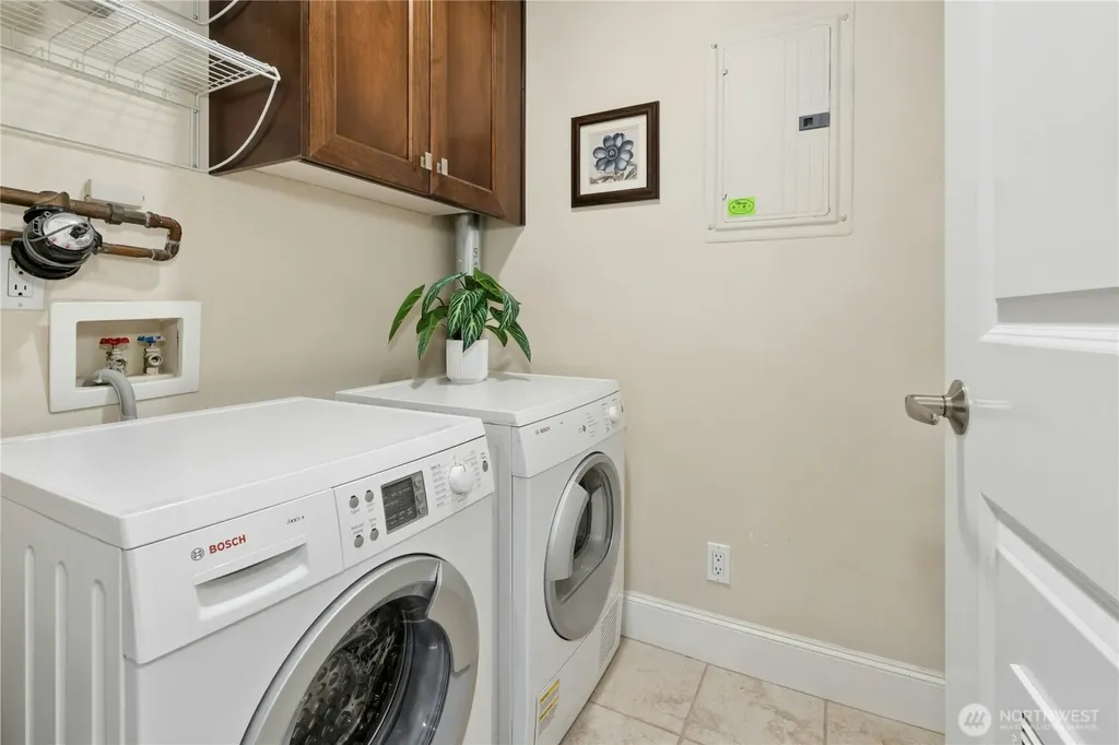 5404 Lake Washington Boulevard NE Kirkland WA 98033