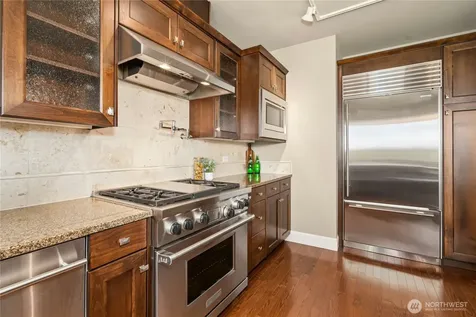 5404 Lake Washington Boulevard NE Kirkland WA 98033