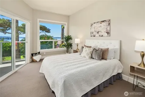 5404 Lake Washington Boulevard NE Kirkland WA 98033
