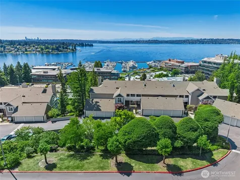 5404 Lake Washington Boulevard NE Kirkland WA 98033