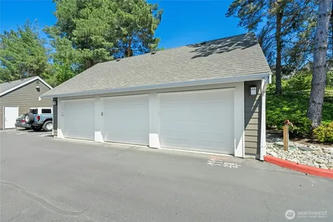 5404 Lake Washington Boulevard NE Kirkland WA 98033